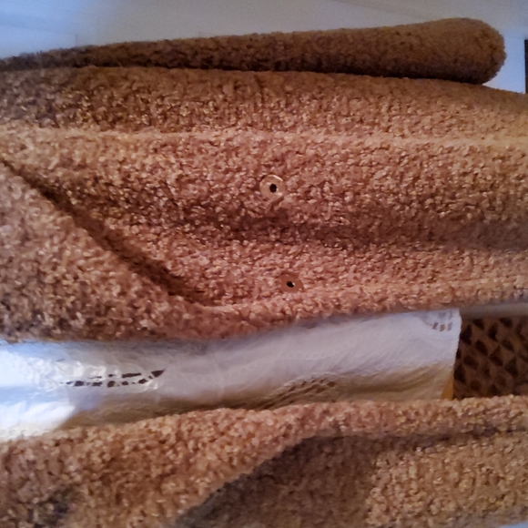 Alice + Olivia Oversizes Sherpa Teddy Coat! NWOT! - Picture 3 of 7